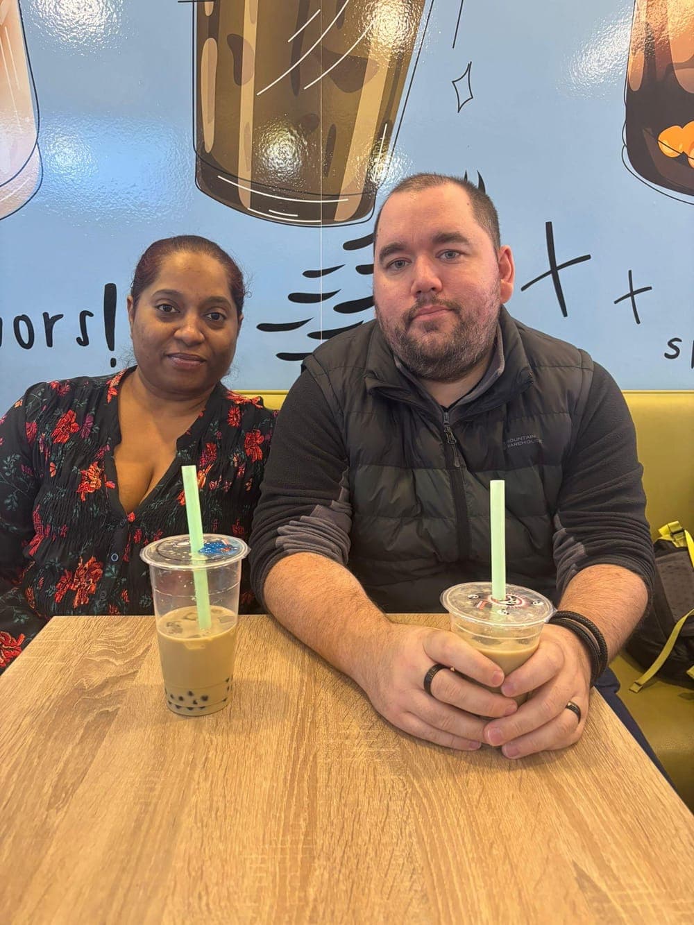 Couple enjoying bubble tea together at Fresh Cup
